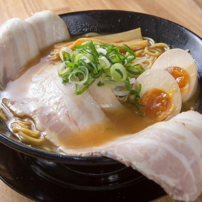 旨味たっぷり濃厚スープ【豚白湯スープ】醤油or塩980円～の写真