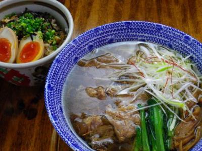トロ肉チャーシュー麺の写真